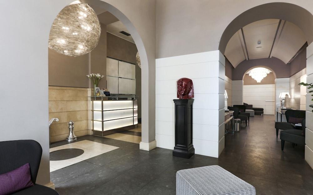 The Independent Suites Рим Екстер'єр фото