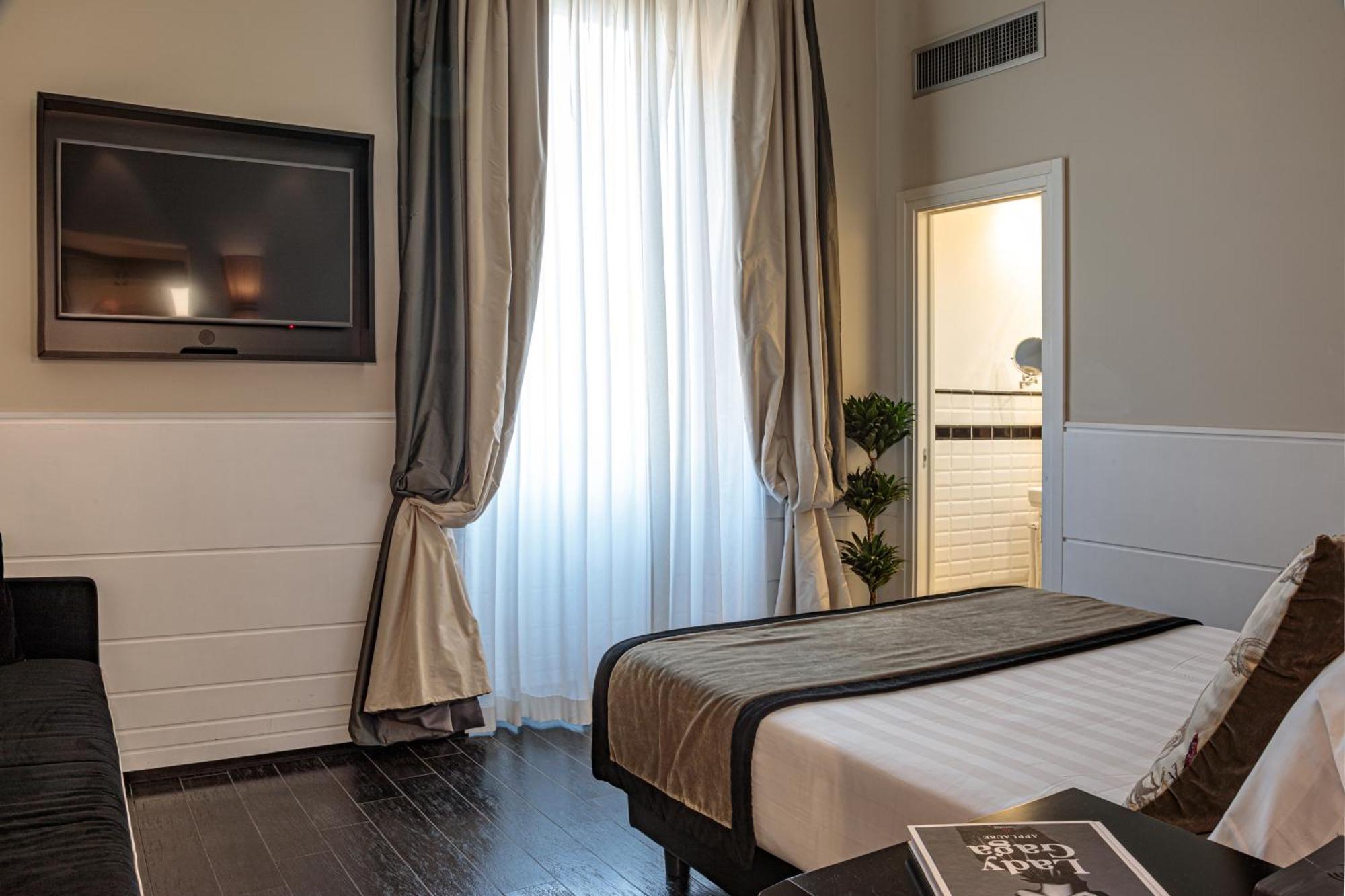 The Independent Suites Рим Екстер'єр фото