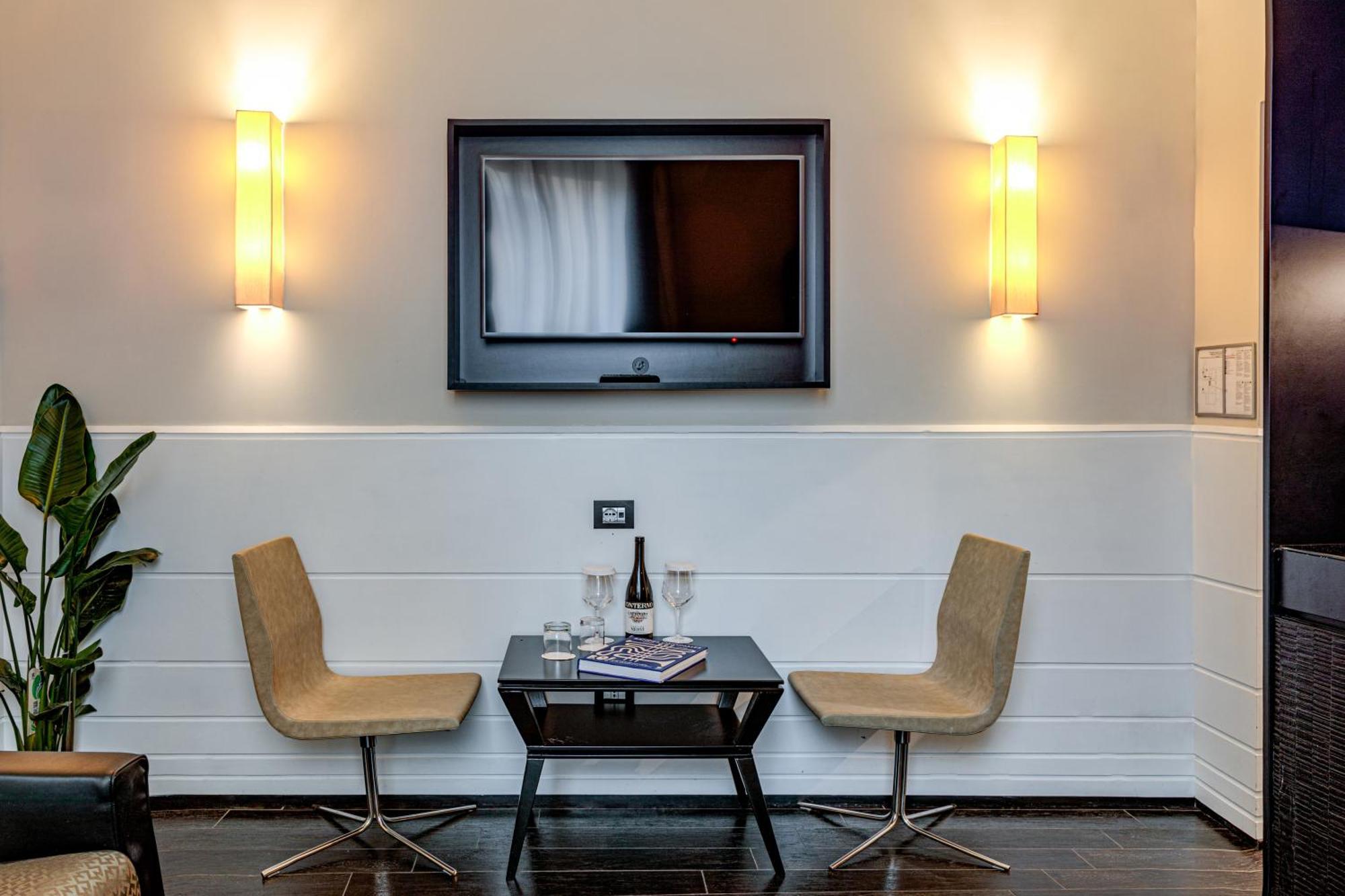 The Independent Suites Рим Екстер'єр фото