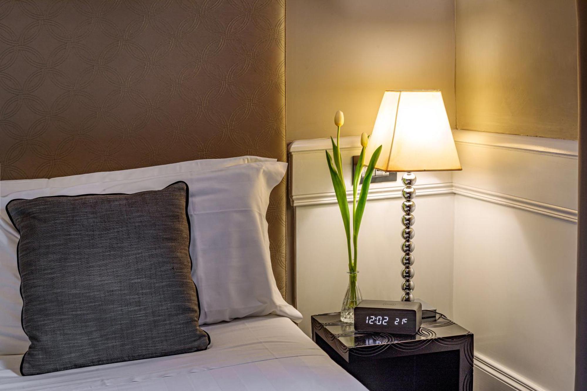 The Independent Suites Рим Екстер'єр фото