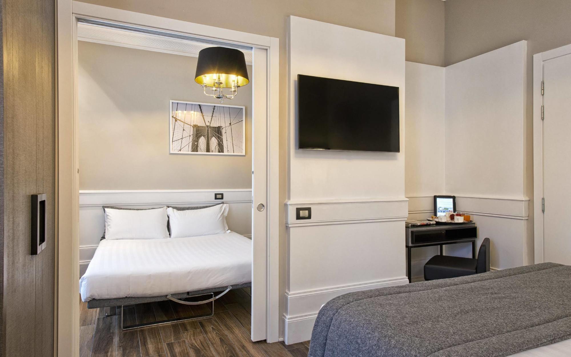 The Independent Suites Рим Екстер'єр фото